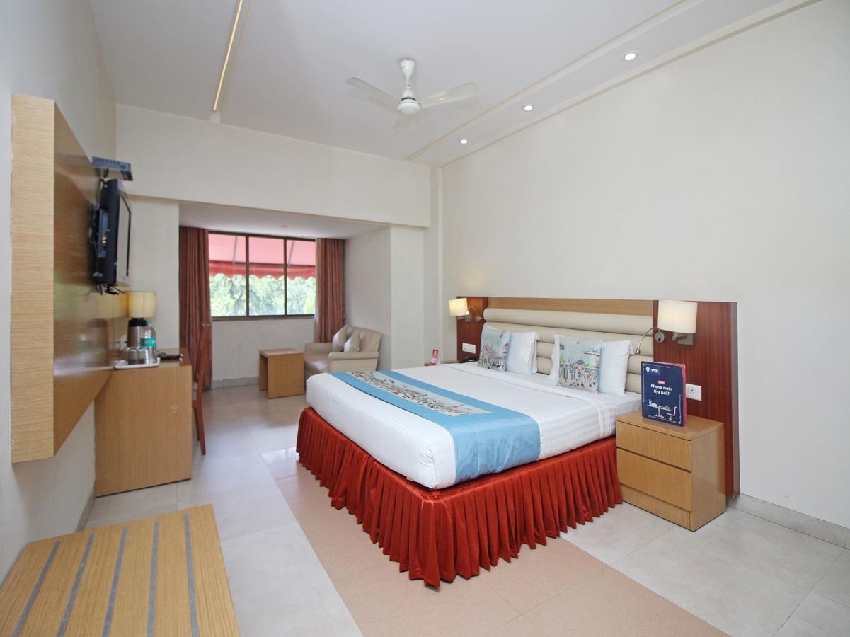 Hotel Mb International Palace Side Mysore Exterior photo