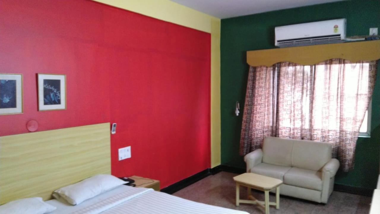 Hotel Mb International Palace Side Mysore Exterior photo